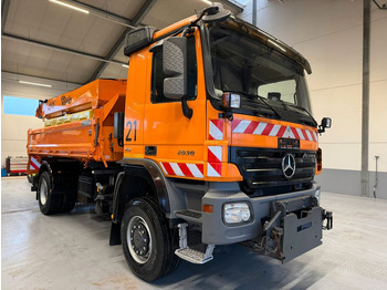 Locação de Mercedes-Benz Actros 2036 4x4 DautelWechselsystem Winterdienst  Mercedes-Benz Actros 2036 4x4 DautelWechselsystem Winterdienst: foto 2