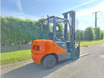 Locação de Doosan D30S 5 Doosan D30S 5: foto 5