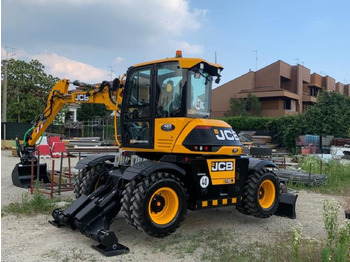 Escavadeira de rodas JCB