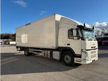 Caminhão frigorífico VOLVO FM 330