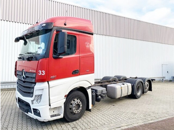 Caminhão chassi MERCEDES-BENZ Actros 2545