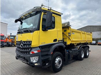 Caminhão basculante MERCEDES-BENZ Arocs 2658