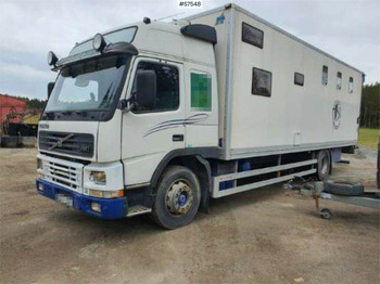 Caminhão transporte de gado VOLVO FM7