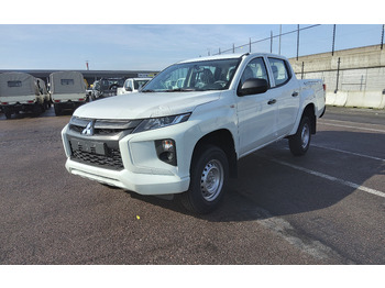 Automóvel MITSUBISHI L200