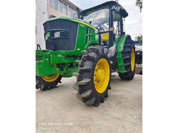 Trator JOHN DEERE 6120