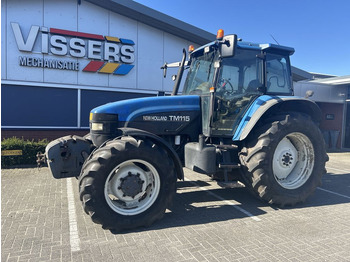 Trator NEW HOLLAND TM