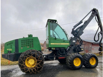 Harvester JOHN DEERE