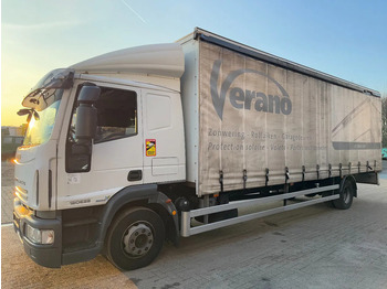 Caminhão com lona IVECO EuroCargo 120E