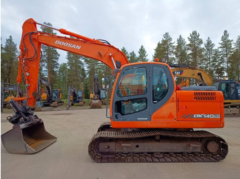 Escavadora de rastos DOOSAN DX140