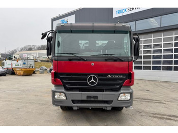 Locação de Mercedes-Benz Actros 2648 6x4 Kipper  Mercedes-Benz Actros 2648 6x4 Kipper: foto 3