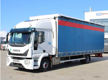 Caminhão com lona IVECO EuroCargo 120E