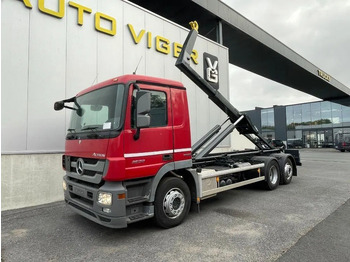 Locação de Mercedes-Benz Actros 2532 *Meegestuurd as*Bluetooth*Airco*Cruise control*Luchtvering verstelb. Mercedes-Benz Actros 2532 *Meegestuurd as*Bluetooth*Airco*Cruise control*Luchtvering verstelb.: foto 2