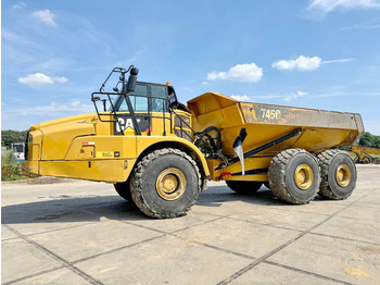 Caminhão articulado CATERPILLAR 745