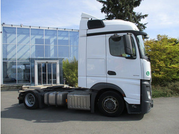 Locação de Mercedes-Benz 1845 Actros EURO 6 MEGA/lowdeck  Mercedes-Benz 1845 Actros EURO 6 MEGA/lowdeck: foto 3