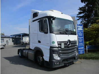 Locação de Mercedes-Benz 1845 Actros EURO 6 MEGA/lowdeck  Mercedes-Benz 1845 Actros EURO 6 MEGA/lowdeck: foto 2