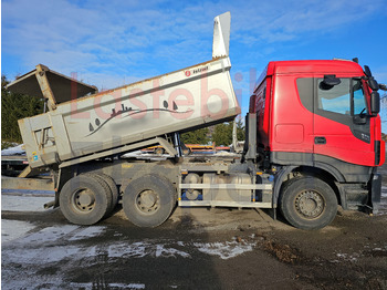 Caminhão basculante IVECO X-WAY