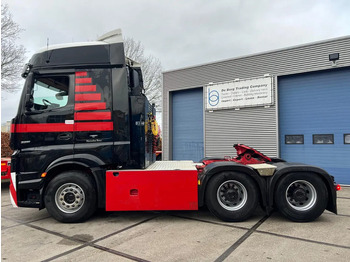 Tractor MERCEDES-BENZ Actros 3351