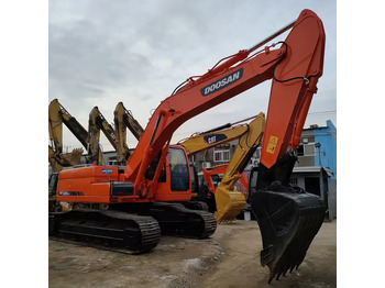 Escavadora de rastos DOOSAN DX225