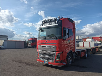 Camião de caixa aberta/ Plataforma VOLVO FH16 750