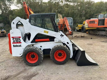 Mini carregadeira BOBCAT S185