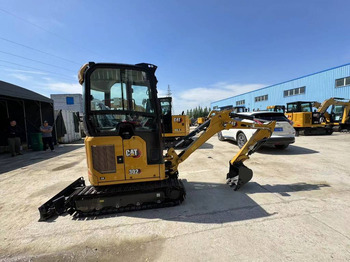 Mini escavadeira CATERPILLAR 302