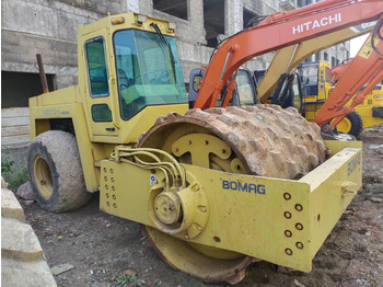 Compactador BOMAG