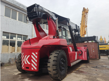 Máquina de construção Kalmar DRF450 container reach stacker 45ton: foto 5