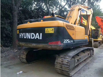 Escavadora de rastos HYUNDAI