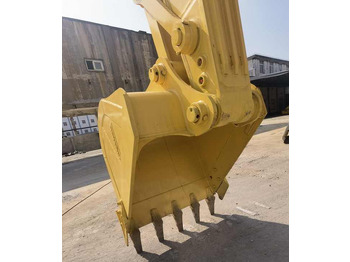 Escavadora de rastos GOOD CONDITION USED Komatsu PC200-8  japanese used excavator for sale in shanghai yard: foto 5