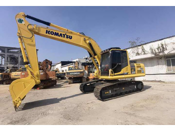 Escavadora de rastos GOOD CONDITION USED Komatsu PC200-8  japanese used excavator for sale in shanghai yard: foto 2