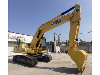 Escavadora de rastos GOOD CONDITION USED Komatsu PC200-8  japanese used excavator for sale in shanghai yard: foto 4