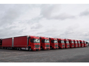 Caminhão com lona MERCEDES-BENZ Actros 2548