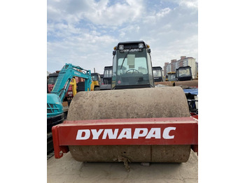 Compactador DYNAPAC