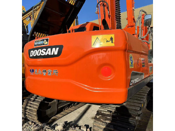 Escavadora de rastos DOOSAN DX150