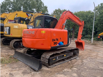 Locação de Hitachi Zaxis 70  Hitachi Zaxis 70: foto 2