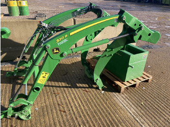 Carregador frontal para o trator JOHN DEERE