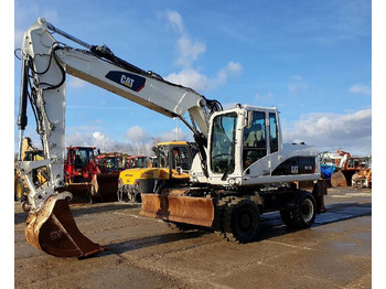 Escavadeira de rodas CATERPILLAR M316D