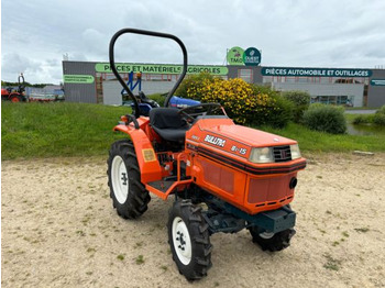 Mini trator KUBOTA