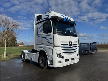 Tractor MERCEDES-BENZ Actros