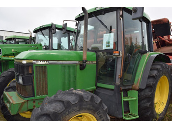 Trator JOHN DEERE 6100