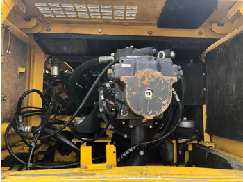 Escavadora de rastos KOMATSU PC400-8