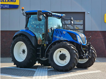 Trator NEW HOLLAND T5