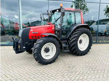 Trator VALTRA 6850