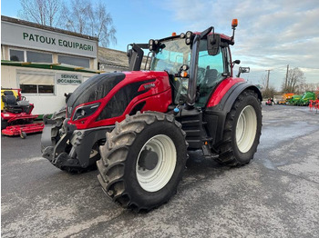 Trator VALTRA T214