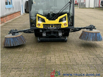 Locação de Schmidt Johnston Bucher Sweeper CX 201 Kehren + Sprühen Klima Schmidt Johnston Bucher Sweeper CX 201 Kehren + Sprühen Klima: foto 4