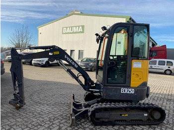 Mini escavadeira VOLVO ECR25D