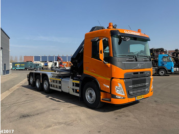 Caminhão polibenne, Caminhão grua Volvo FM 420 8x2 HMF 28 Tonmeter laadkraan: foto 5