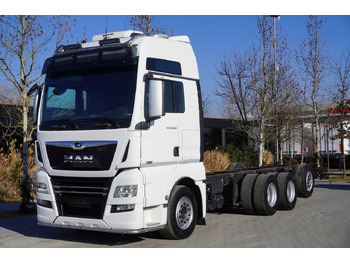 Caminhão chassi MAN TGX 35.580