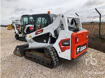 Mini carregadeira de esteiras BOBCAT T590: foto 2