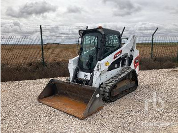 Mini carregadeira de esteiras BOBCAT T590